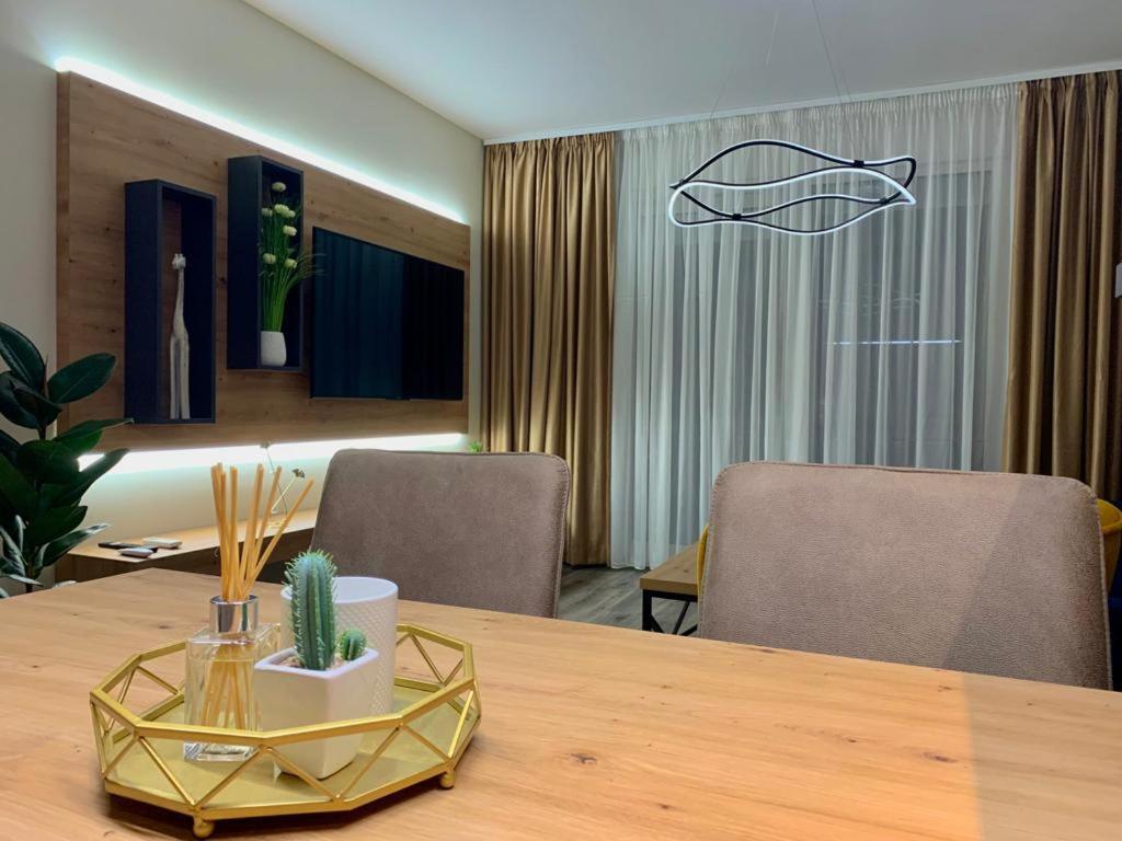 Apartment Linda With Panoramic Sea View Макарска Экстерьер фото